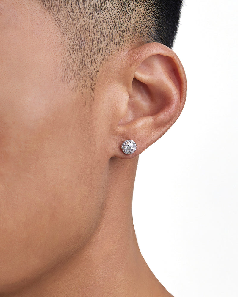 ICE CORE 50PT モアサナイト ピアス White Gold 着用写真