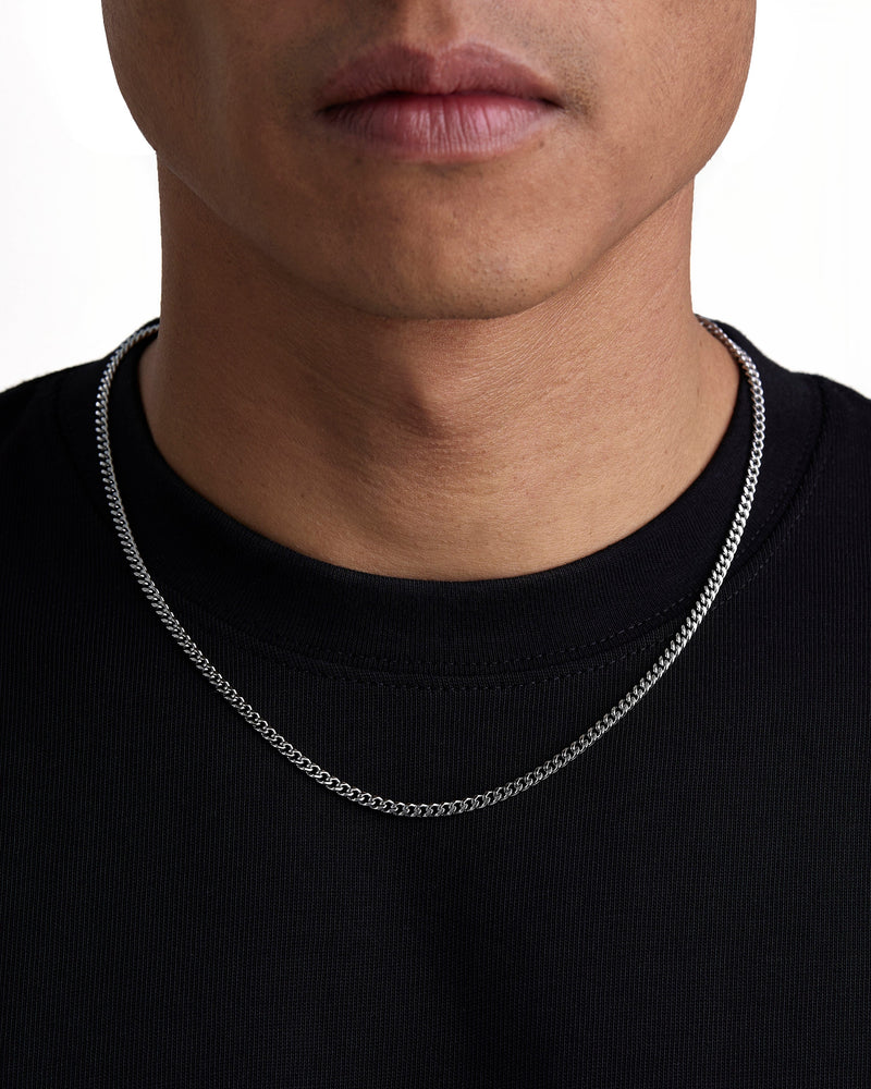 PLAIN 3mm キューバン チェーン White Gold 着用写真