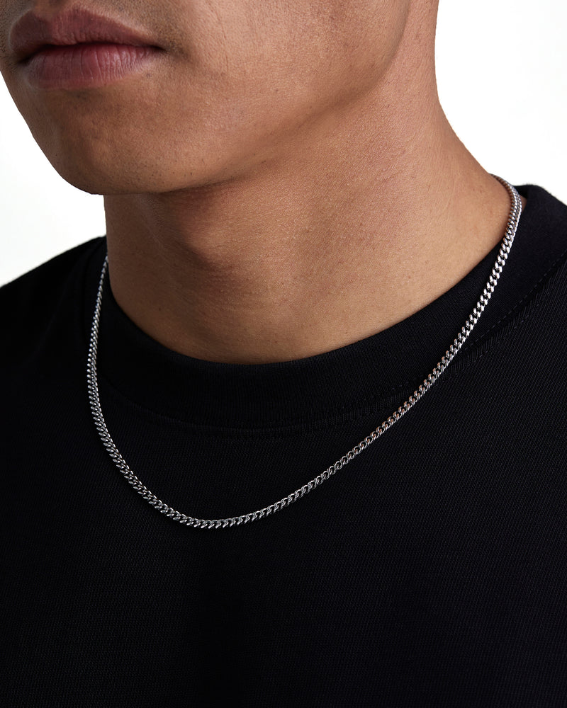 PLAIN 3mm キューバン チェーン White Gold 着用写真