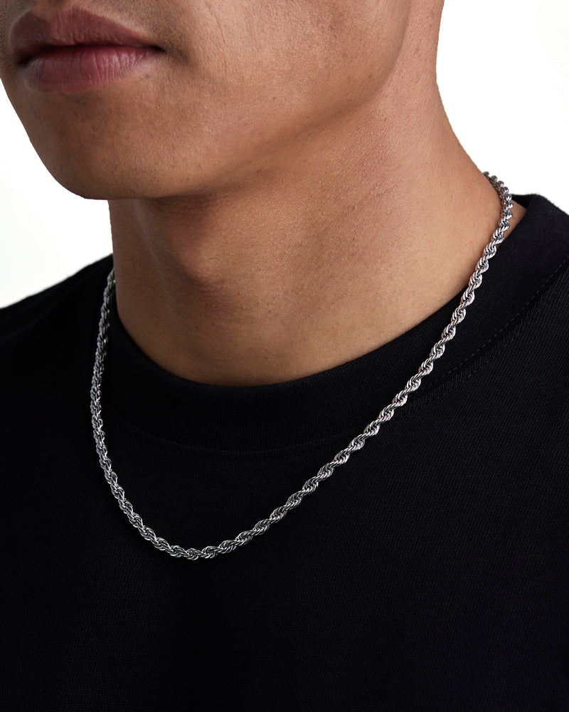 THE ROPE 4mm ロープ チェーン White Gold 着用写真